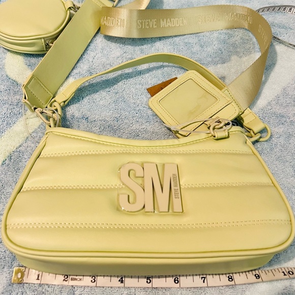 Steve Madden BZOIA Crossbody Bag AirlPod/Coin Pouch & ID Cards Holder NWT - Picture 4 of 11